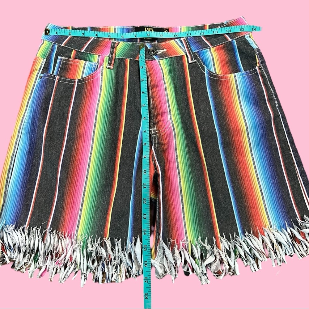 Lucky & Blessed Serape Jean Shorts Frayed / Fringe Hem - Picture 4 of 5